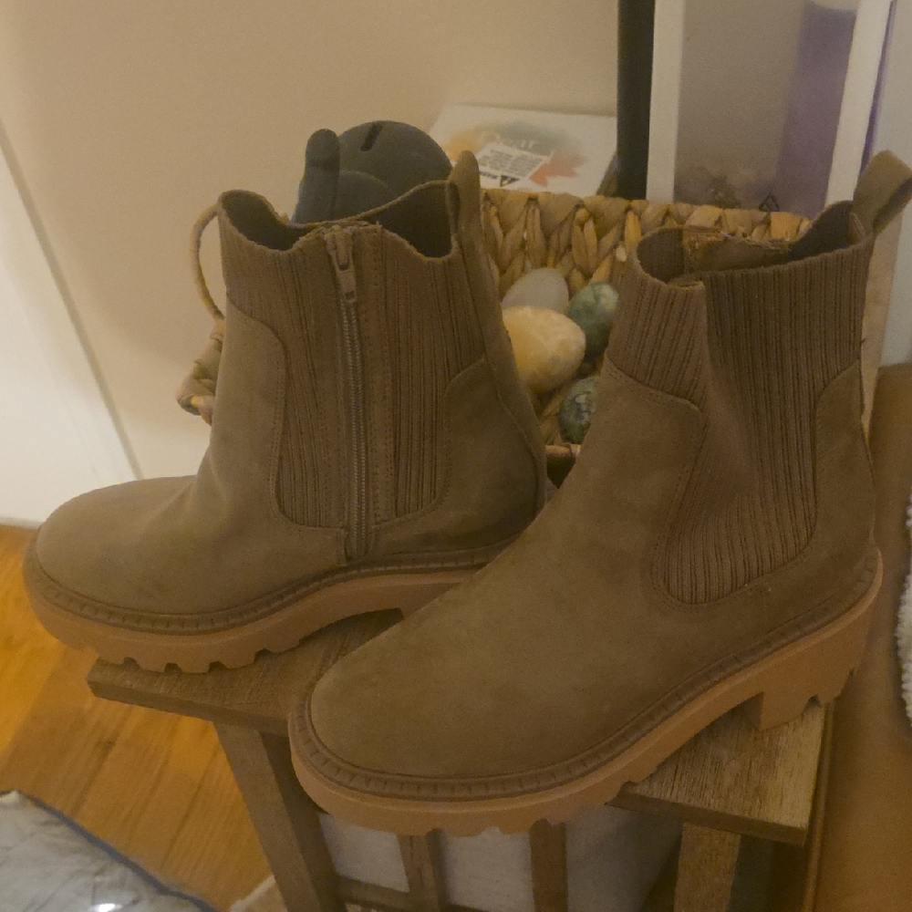 Universal Thread Brown Ankle Booties